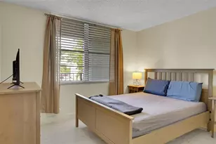 4898 NW 29th Ct, Fort Lauderdale, FL 33313 - Photo 25