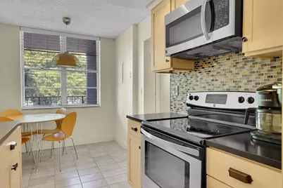 4898 NW 29th Court #304, Fort Lauderdale, FL 33313 - Photo 11