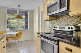 4898 NW 29th Ct, Fort Lauderdale, FL 33313 - Photo 11