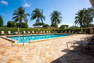 9870 Pecan Tree Dr, Boynton Beach, FL 33436 - Photo 21