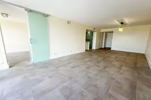 1000 Parkview Dr, Hallandale Beach, FL 33009 - Photo 9