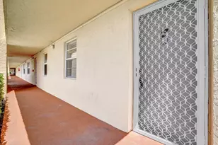 301 SE 3rd St, Dania Beach, FL 33004 - Photo 41