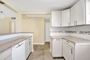 301 SE 3rd St, Dania Beach, FL 33004 - Photo 17