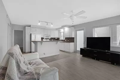 1000 SE 4th Street #127, Fort Lauderdale, FL 33301 - Photo 3