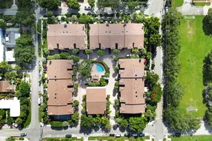 320 NE 7th Ave, Fort Lauderdale, FL 33301 - Photo 23