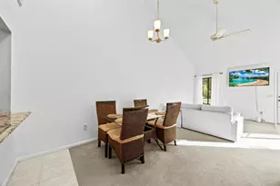 4252 Palm Bay Cir, West Palm Beach, FL 33406 - Photo 9