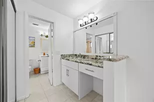 4252 Palm Bay Cir, West Palm Beach, FL 33406 - Photo 19