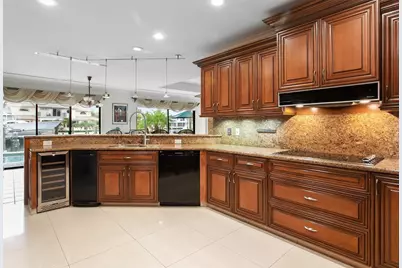 2365 NE 28th Street, Pompano Beach, FL 33064 - Photo 43