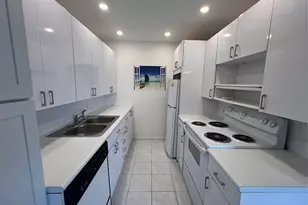 4053 Harwood E Unit, Deerfield Beach, FL 33442 - Photo 3