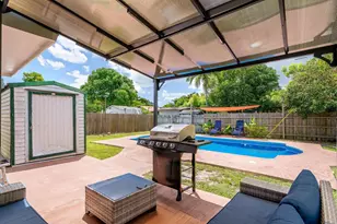 7160 Venetian St, Miramar, FL 33023 - Photo 17
