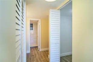 1100 Colony Point Cir, Pembroke Pines, FL 33026 - Photo 21