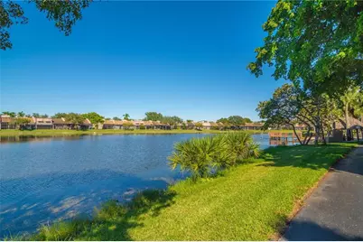 1100 Colony Point Circle #105, Hollywood, FL 33026 - Photo 29