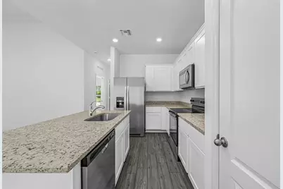8025 103rd Court, Vero Beach, FL 32967 - Photo 9