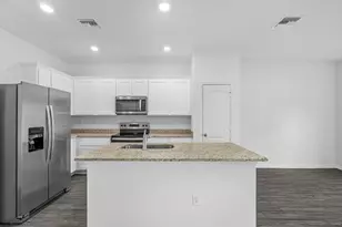 8025 103rd Ct, Vero Beach, FL 32967 - Photo 7