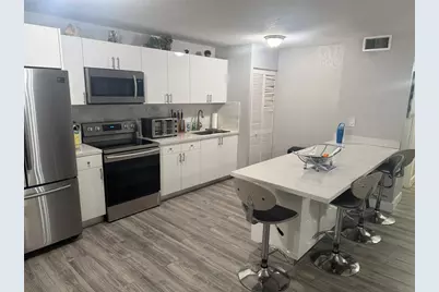 7208 Fairway Drive #I9, Hialeah, FL 33014 - Photo 5