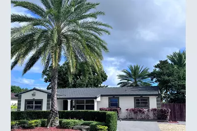 1425 S 25th Avenue, Hollywood, FL 33020 - Photo 1