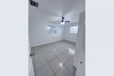 1425 S 25th Avenue, Hollywood, FL 33020 - Photo 13
