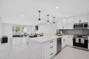 2300 NE 1st Ln, Boynton Beach, FL 33435 - Photo 1