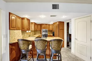 1000 SE 4th St, Fort Lauderdale, FL 33301 - Photo 7