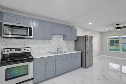 260 NE 41st Street, Oakland Park, FL 33334 - Photo 11