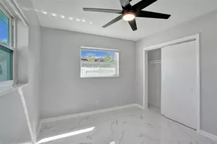 260 NE 41st St, Oakland Park, FL 33334 - Photo 19