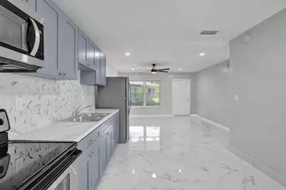 260 NE 41st Street, Oakland Park, FL 33334 - Photo 1