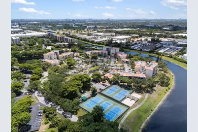 2314 S Cypress Bend Drive #713, Pompano Beach, FL 33069 - Photo 17