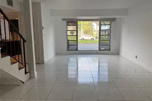 8031 Lagos De Campo Blvd, Tamarac, FL 33321 - Photo 5