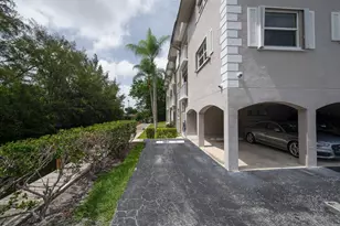 5951 NE 14th Ln, Fort Lauderdale, FL 33334 - Photo 3