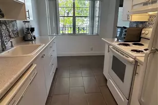 8105 NW 61st St, Tamarac, FL 33321 - Photo 7