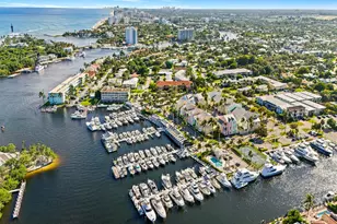 2637 NE 28th Ct, Lighthouse Point, FL 33064 - Photo 43