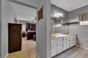 9802 NW 75th Ct, Tamarac, FL 33321 - Photo 13