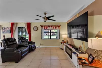 9802 NW 75th Court, Tamarac, FL 33321 - Photo 21