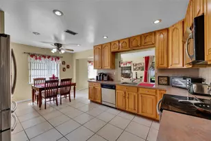 9802 NW 75th Ct, Tamarac, FL 33321 - Photo 35