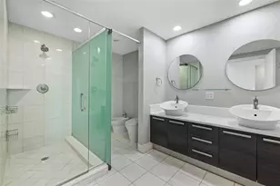 2950 NE 188th St, Aventura, FL 33180 - Photo 9