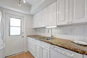 930 SE 9th Ave, Pompano Beach, FL 33060 - Photo 17