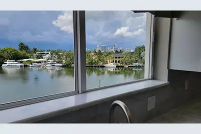 333 Sunset Drive #208, Fort Lauderdale, FL 33301 - Photo 3