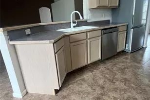 2458 SE Wald St, Port Saint Lucie, FL 34984 - Photo 9