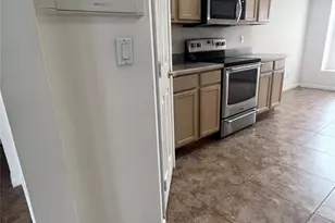 2458 SE Wald St, Port Saint Lucie, FL 34984 - Photo 7