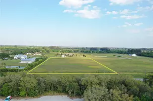 555 65th Ave, Vero Beach, FL 32968 - Photo 1