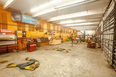 20390 S Dixie Highway, Miami, FL 33189 - Photo 7