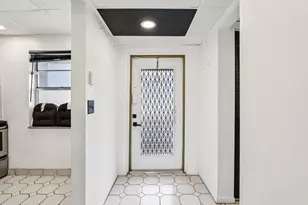 7897 Golf Cir Dr, Margate, FL 33063 - Photo 15