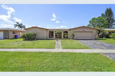 8720 Pasadena Boulevard, Pembroke Pines, FL 33024 - Photo 9