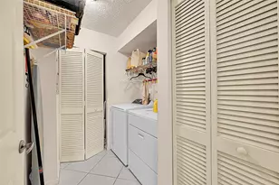 2541 N Nob Hill Rd, Sunrise, FL 33322 - Photo 13