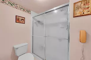 2541 N Nob Hill Rd, Sunrise, FL 33322 - Photo 9