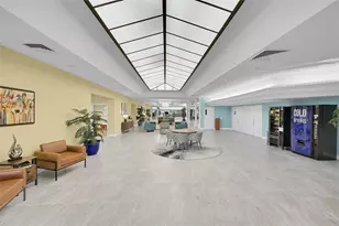 2541 N Nob Hill Rd, Sunrise, FL 33322 - Photo 25