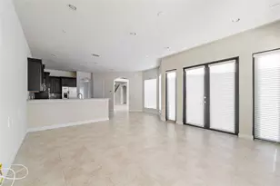 9811 Lakeview Ln, Parkland, FL 33076 - Photo 13