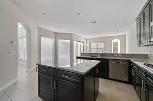 9811 Lakeview Ln, Parkland, FL 33076 - Photo 11