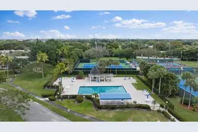 2710 Nassau Bend #B1, Pompano Beach, FL 33066 - Photo 19