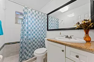 2140 N 57th Ave, Hollywood, FL 33021 - Photo 15